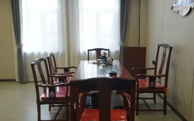 Qinghua Shengqiao Business Hotel