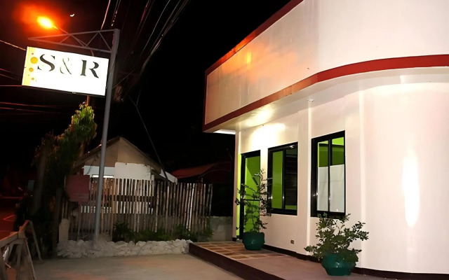 S & R Bed and Breakfast