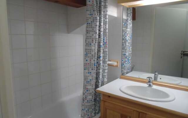 Lou Services Apartment F7 LSI 001