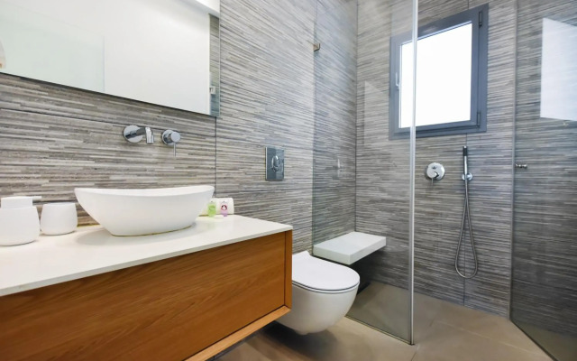 Magic Lily by HolyGuest