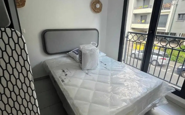 Elegant Appt - 1bdr/2p - Near Paris & La Defense