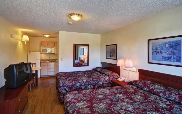 InTown Suites Extended Stay Lewisville TX East Corporate Drive