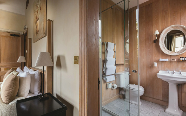 The Orange Public House  Hotel