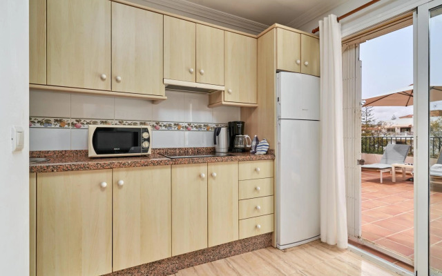 Apartment with private pool