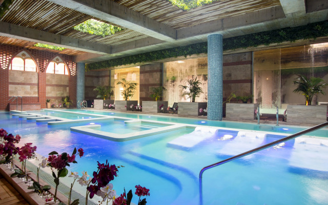 SPA Alchemist Residence