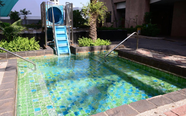 Ebony Towers at ParkView