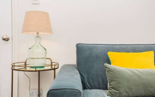 Flat in Battersea Accommodates 5