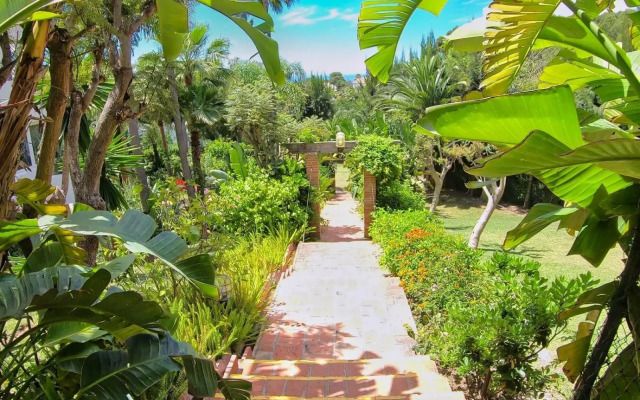 Stay in Paradise Luxury Apartment