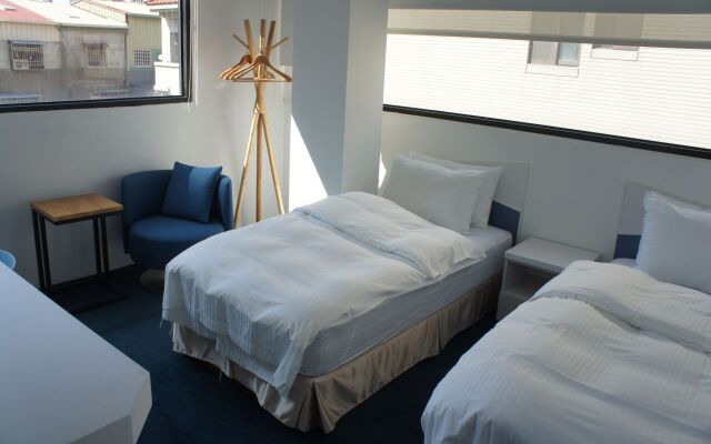 Time Flyer Hotel