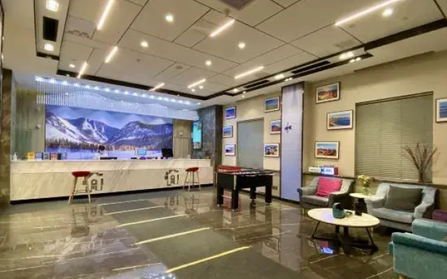 Comfort  Hotel (Urumqi Xiaoxigou Metro Station )