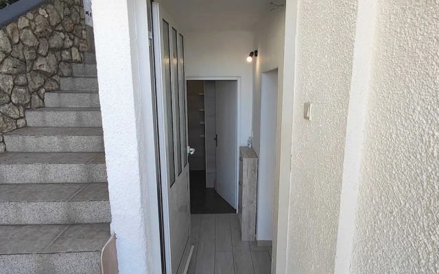 Comfortable Crikvenica Apartment With Terrace and Wifi