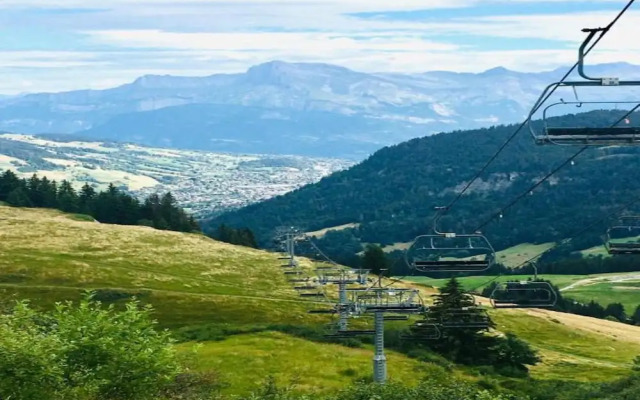 Stylish Chalet in Charming Megeve