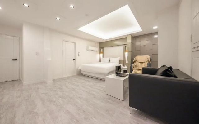 Chungju Baraan Hotel