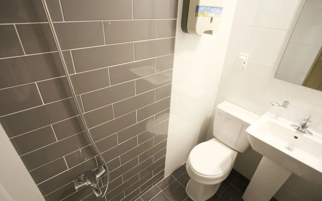 Shine Hotel