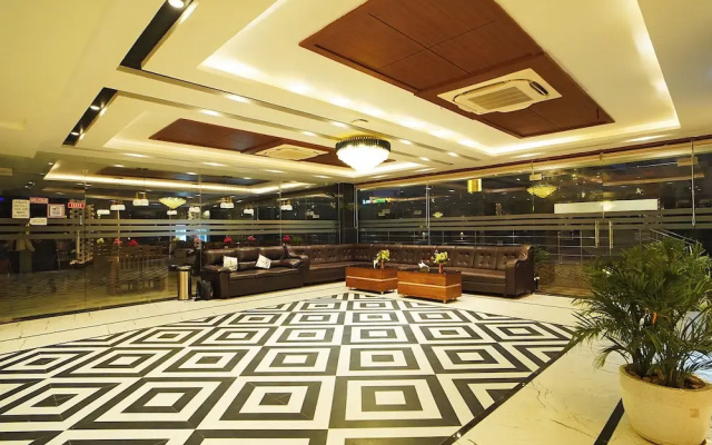 Royal Palace Beach Resort