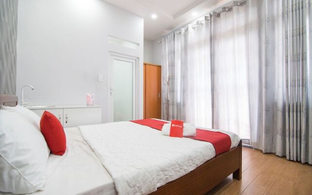 Reddoorz Plus @ Huynh Tan Phat