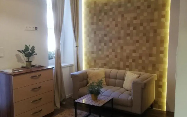 Embassy Studio Apartment Citypark