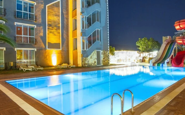 Aqua Nina Hotel
