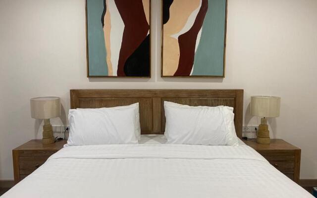 Nim-Mann Classy 615, Nimmanhemindra Rd, ChiangMai
