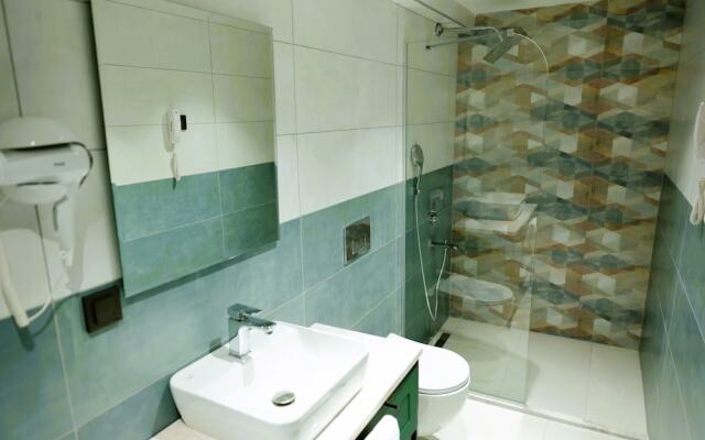 Aybek Ratio Hotel