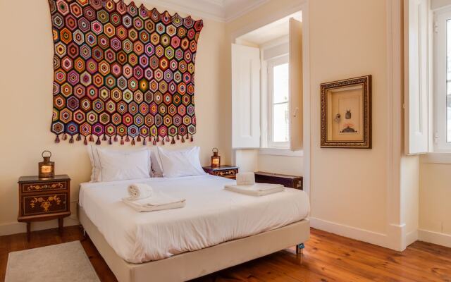 ALTIDO Lovely 3BR Apt w/ workspace, nearby Botanical Garden of Lisbon