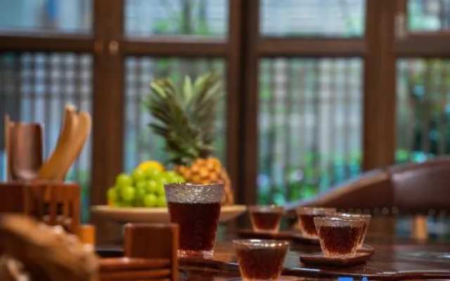 Ruyuan Mansion · Lijiang Naxi Style Garden