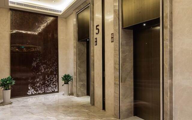 Golden Eagle Summit Hotel Nanjing China