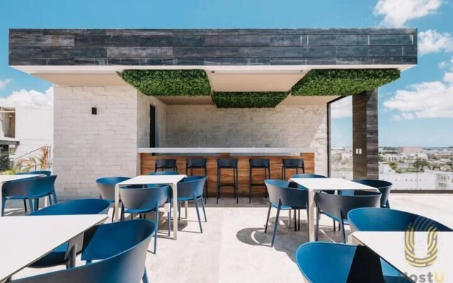 Stylish Studios Pool Near Beach