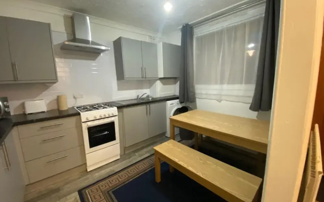London Charm - 3 Bedroom House Near Canary Wharf