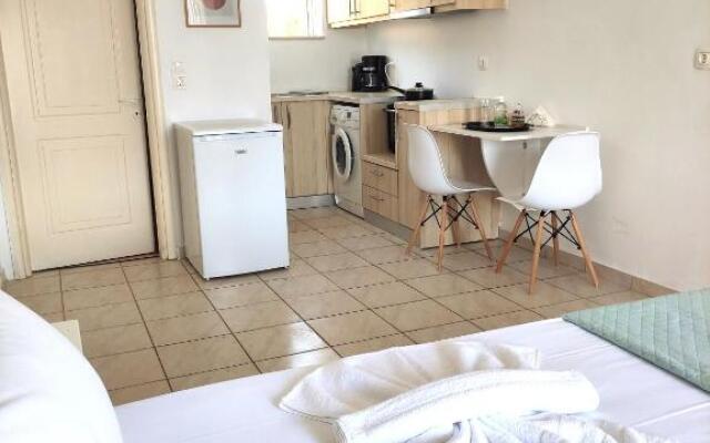 #3 Giorgos & Chara apartments