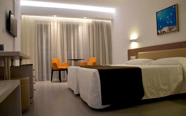 Vassos Nissi Plage Hotel & Spa