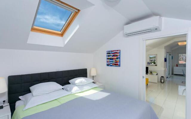 Blue Bay Residence