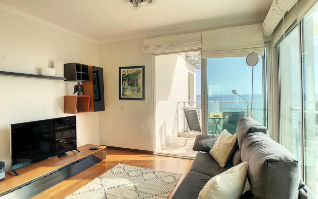 Rodamar Apartment by MHM