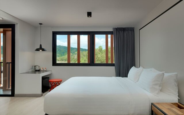 Prime Town - Posh & Port Hotel Phuket