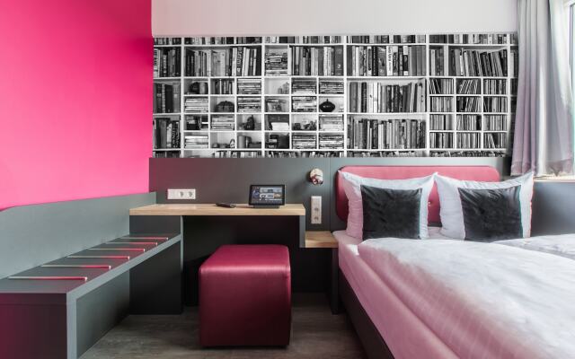 SMARTY Cologne Dom Hotel - Boardinghouse