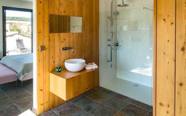 BB 12 LUBERON chambres d'h¿tes contemporaines