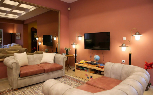 Sunrise Inn Hotel