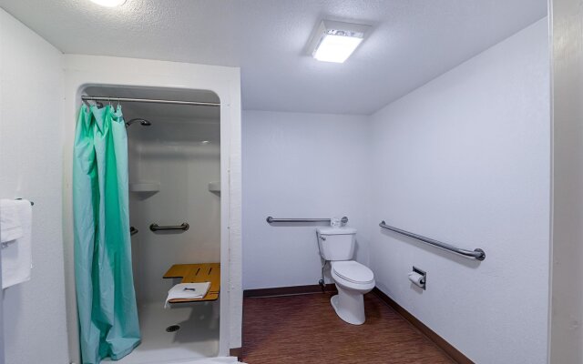 Motel 6 Boerne, TX