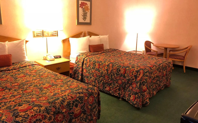 Blueway Inn & Suites Roseville