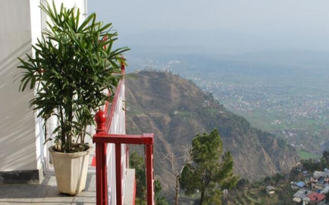 OYO 35461 Deodar Villa