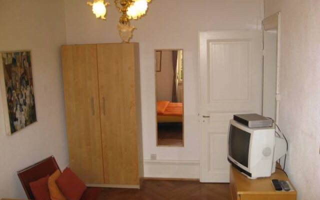 Apartments Logis 69