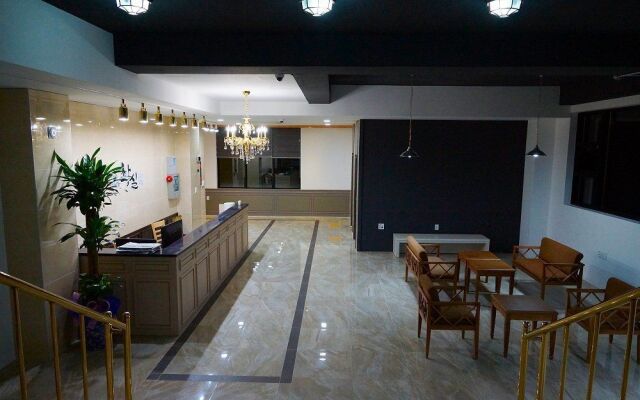 Hwangsil Tourist Hotel