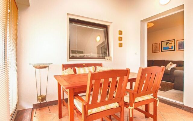 Apartment 1544