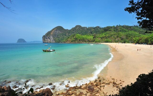 Koh Mook Charlie Beach Resort & Hotel