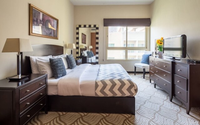 Spacious 1BR in The Greens!