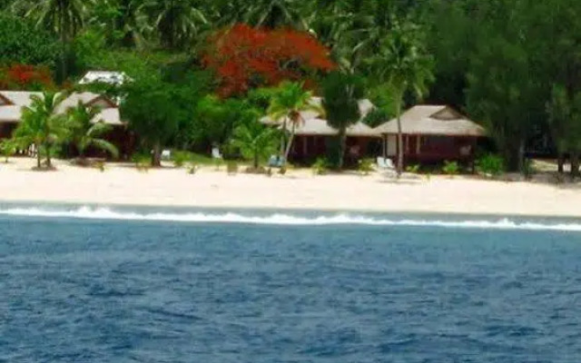 Raina Lagoon Villas
