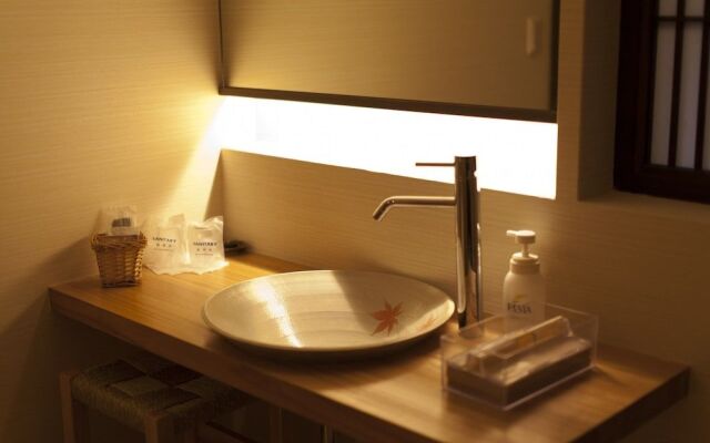 Gokuraku Onsen Takumi No Yado