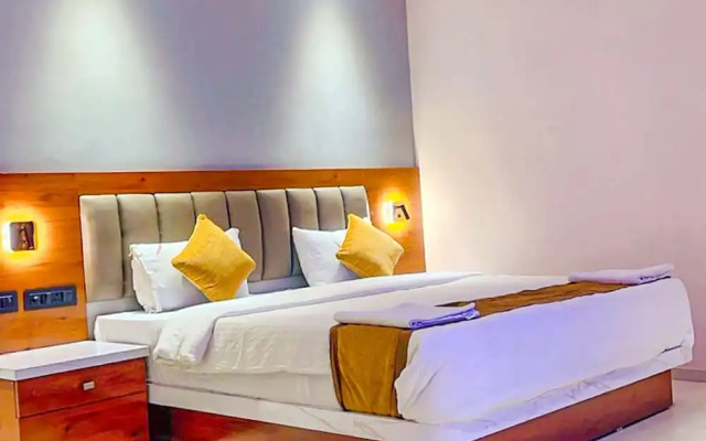 Fabhotel Emersion Residency