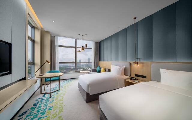 Holiday Inn Fuyang