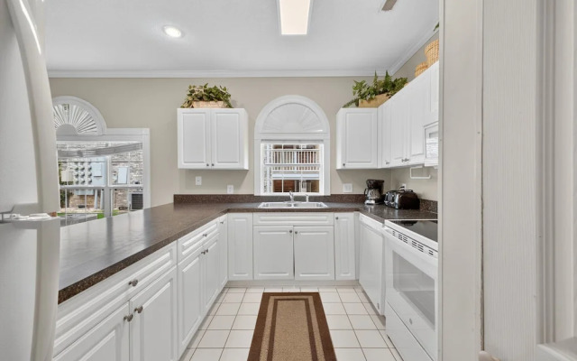 Magnolia Place 4701-104 2 Bedroom Condo